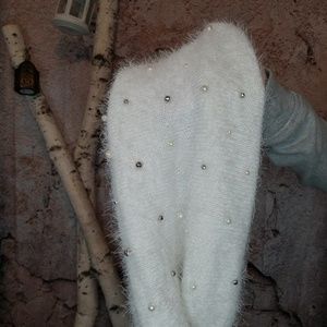 Betsey Johnson pearl crazy snood scarf in IVORY Great gift for ...